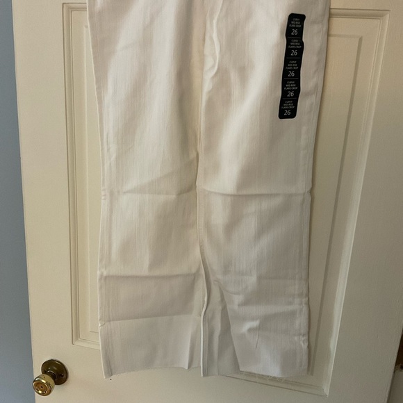 J.Crew Curvy mid-rise flare crop jean in signature stretch White Denim 26 NWT - Picture 7 of 12